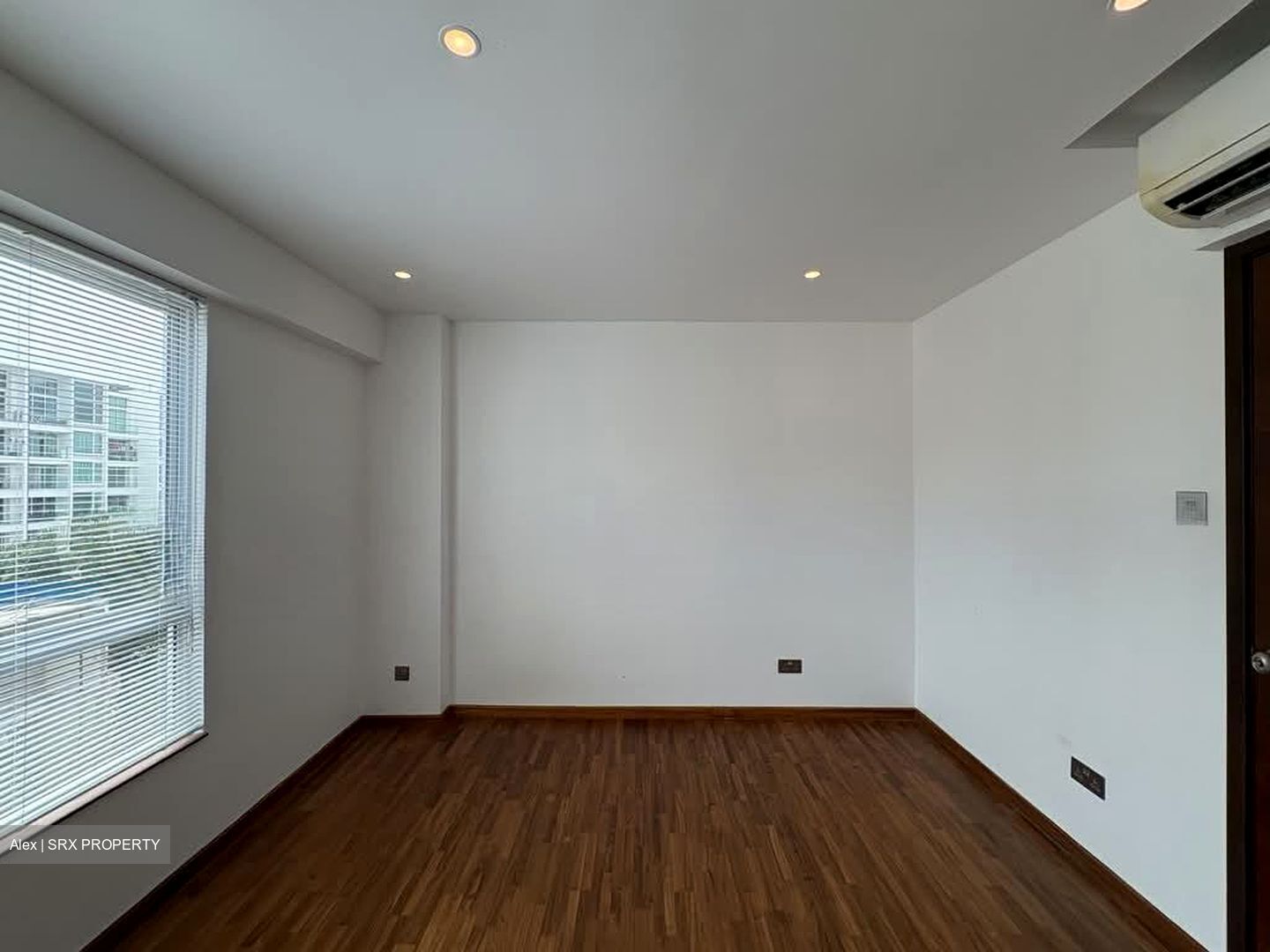 Mackenzie Regency (D9), Apartment #574746431